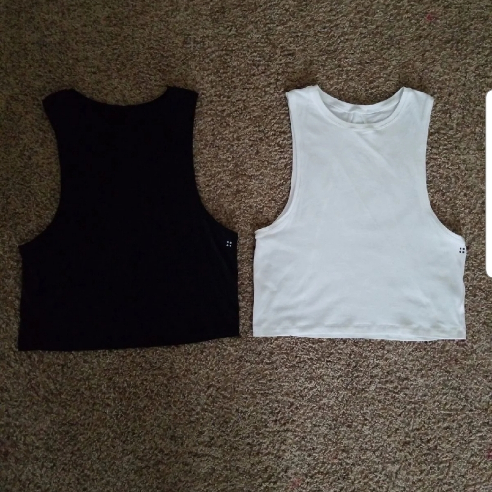 ACTA(formerly kora) blk & white tanks XS